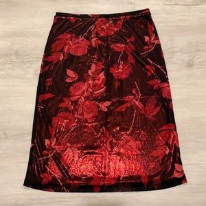 Express Black and Red Shimmery Skirt Size XS